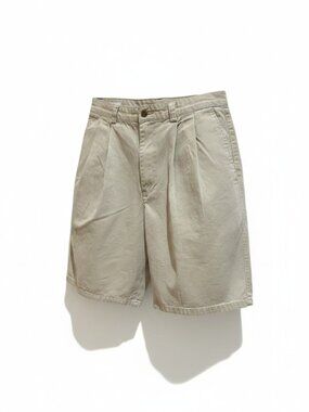GAP Men's Pleated Front Shorts in Light Khaki - Waist 33